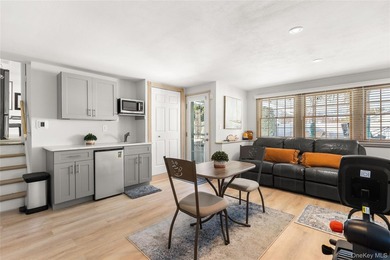 Welcome to this charming and well-maintained 3-bedroom, 3-bath - photo 8
