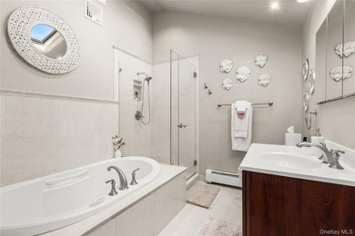 Welcome to this charming and well-maintained 3-bedroom, 3-bath - photo 10