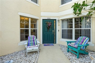 (private lake, pond, coastal) Condo For Sale in Naples Florida