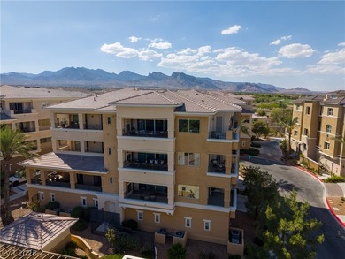 Rare luxury penthouse in the highly sought-after Mira Villa - photo 1