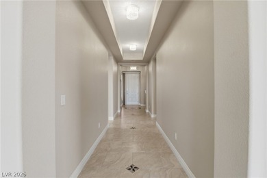 Rare luxury penthouse in the highly sought-after Mira Villa - photo 7