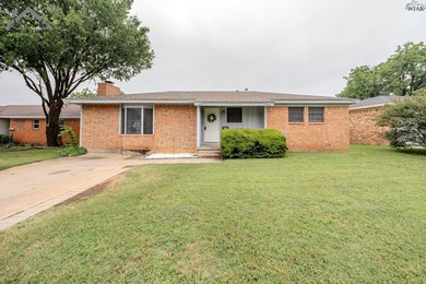 Lake Wichita Home For Sale in Wichita Falls Texas