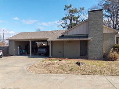 Price Reduced. Charming Traditional Home with a Central Fort - photo 10