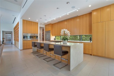 A Modern Architectural Masterpiece in the Heart of the City

