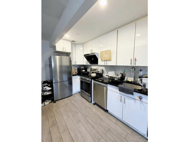 Welcome to this beautifully maintained studio condo located in - photo 1