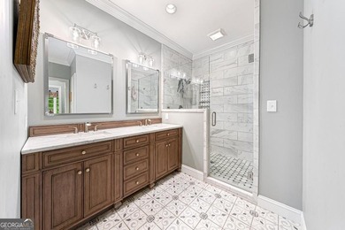 This charming Lake Hartwell home is the ultimate retreat for - photo 23