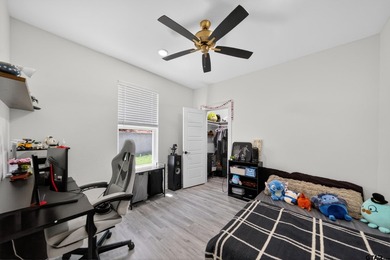 Priced well under appraised value, this is an unbelievable deal! - photo 23