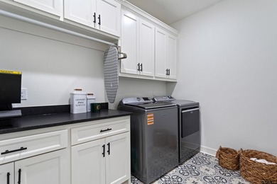 Priced well under appraised value, this is an unbelievable deal! - photo 28