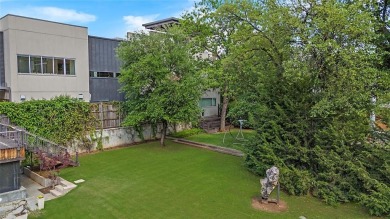 A Modern Architectural Masterpiece in the Heart of the City

