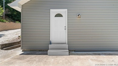 Located at the 3MM of the Big Niangua, this 3-bedroom, 2.5-bath - photo 41