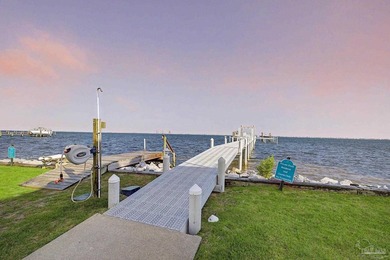 Luxury waterfront townhome in Gulf Breeze on the Santa Rosa - photo 3