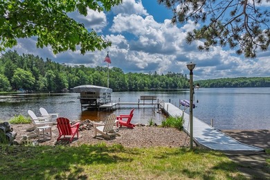 Stunning waterfront estate located on the North Shore of Lake - photo 27