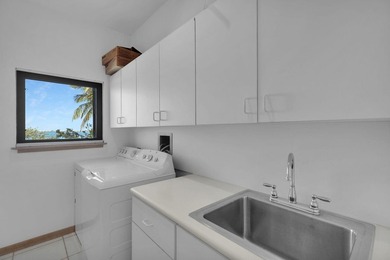 First time ever offered, this extraordinary open-water estate - photo 30