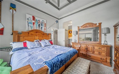 Welcome to refined luxury living in the prestigious Porto Cima - photo 37