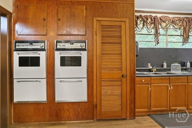 Exceptional opportunity to own a well-maintained Special Purpose - photo 40