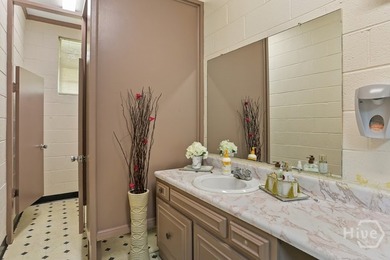 Exceptional opportunity to own a well-maintained Special Purpose - photo 47