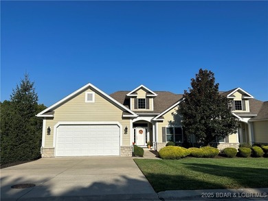 Lake Townhome/Townhouse For Sale in Four Seasons, Missouri