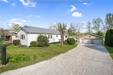 TWO FOR ONE! Check out these two homes totaling 5 bedrooms and 3 - photo 1