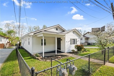 TWO FOR ONE! Check out these two homes totaling 5 bedrooms and 3 - photo 4