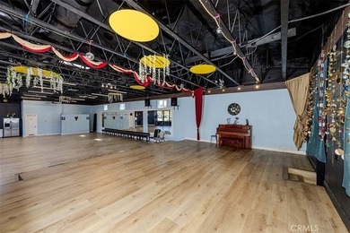 Located in a highly visible commercial district in Huntington - photo 16