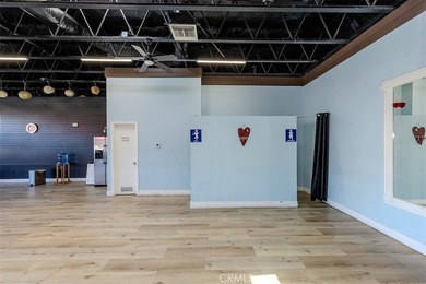Located in a highly visible commercial district in Huntington - photo 19