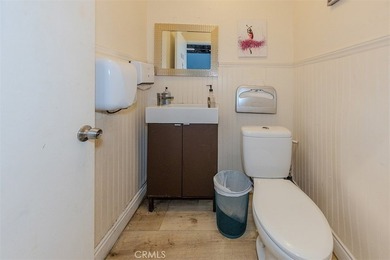 Located in a highly visible commercial district in Huntington - photo 20