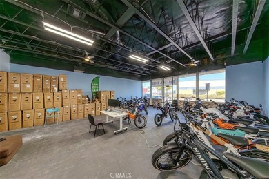 Located in a highly visible commercial district in Huntington - photo 25