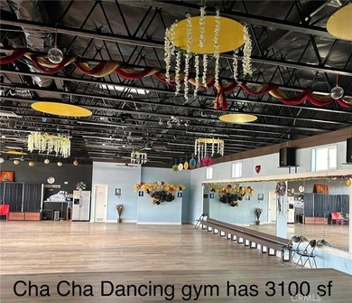 Located in a highly visible commercial district in Huntington - photo 36