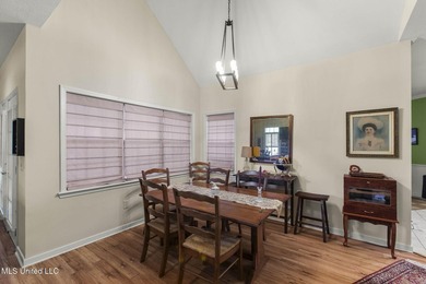 Welcome to this beautifully maintained 3-bedroom patio home - photo 17