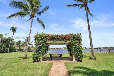 Welcome to 132 Ocean Cay, a cozy 3 bedroom 2 full bathroom + 2 - photo 28