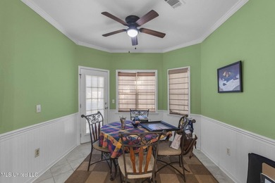 Welcome to this beautifully maintained 3-bedroom patio home - photo 37