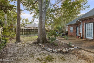 Welcome to this beautifully maintained 3-bedroom patio home - photo 41