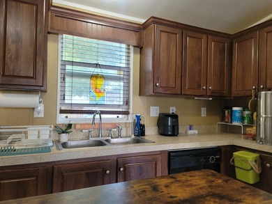 Charming home, that shows well and is very inviting as you step - photo 5