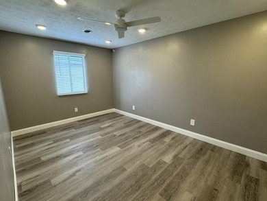 PRICE REDUCED! Prime Commercial Property in Growing Business