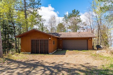 YEAR AROUND LAKE HOME. Check out this stunning 2+ bedroom 1.75 - photo 7