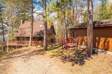 YEAR AROUND LAKE HOME. Check out this stunning 2+ bedroom 1.75 - photo 8