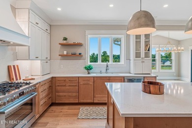 Introducing Magnolia Manor, an exclusive boutique community in - photo 19