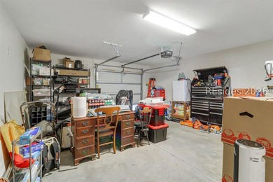 Beautifully maintained and move-in ready home! This 3-bedroom, 2 - photo 25