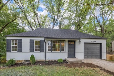 Wildwood Lake Home For Sale in Raytown Missouri