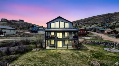 Lake Home For Sale in Garden City, Utah