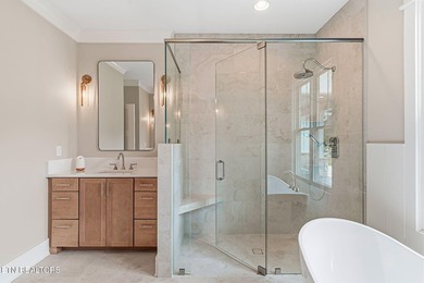 Introducing Magnolia Manor, an exclusive boutique community in - photo 43