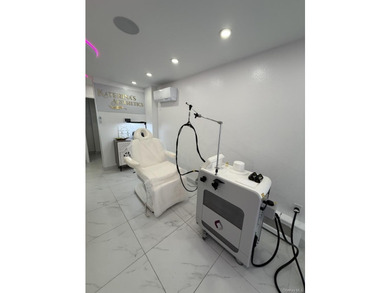 Turnkey beauty and aesthetics clinic - business opportunity - photo 5