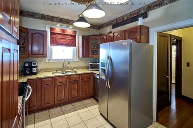 Welcome to your slice of gorgeous river living! This home is - photo 6