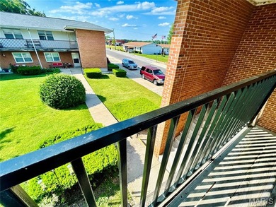 Beautiful 20-Unit All-Brick Apartment Complex Overlooking