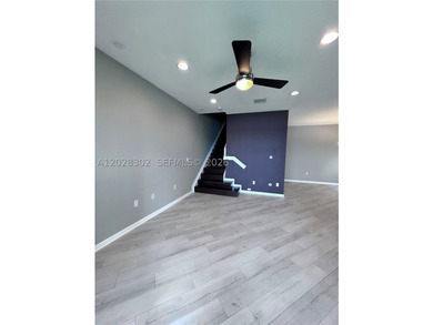 Beautiful waterfront townhouse located in the highly desirable - photo 21