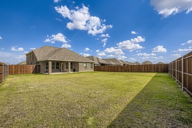 This like new, barely lived in smart home, features an open - photo 28
