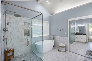 Perched to capture sweeping, unobstructed views of Lake - photo 30