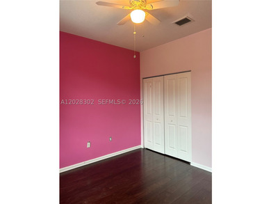 Beautiful waterfront townhouse located in the highly desirable - photo 32