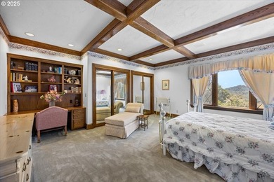 Nestled in Oregon's scenic Umpqua Valley, this extraordinary 2 - photo 35