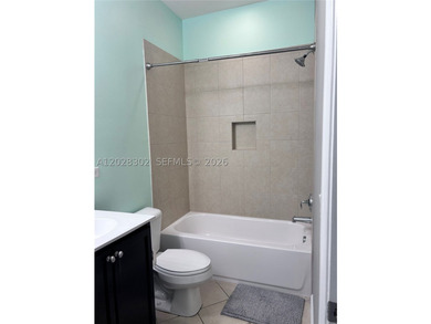 Beautiful waterfront townhouse located in the highly desirable - photo 40